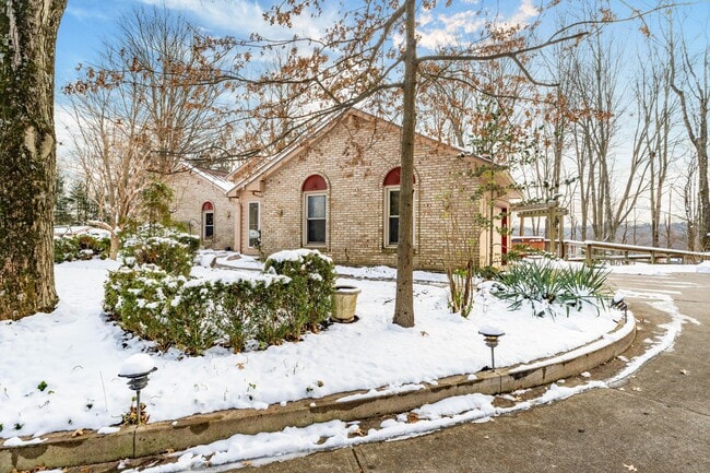 Foto del edificio - 6253 Headley Heights Ct