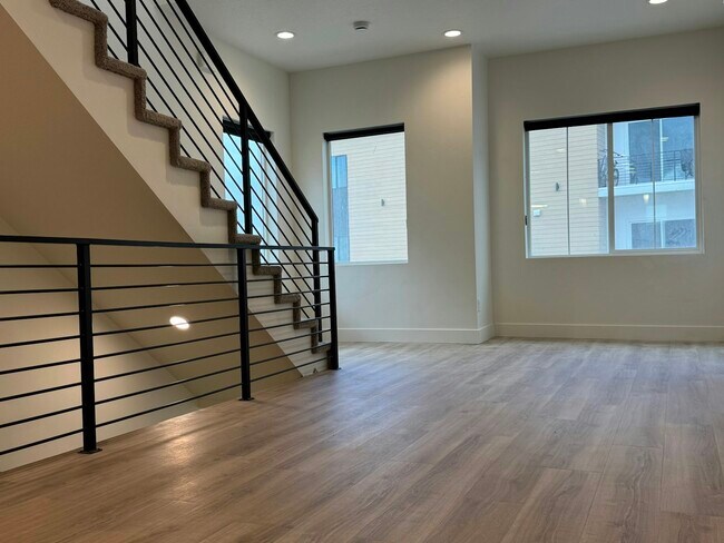 Foto del edificio - 1791 S Renaissance Towne Dr
