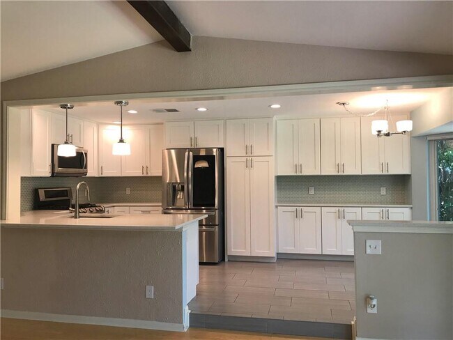 Foto del edificio - 5510 Camp Fire Trail