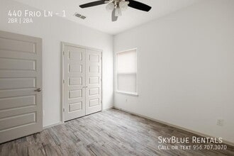 Building Photo - 440 Frio Ln