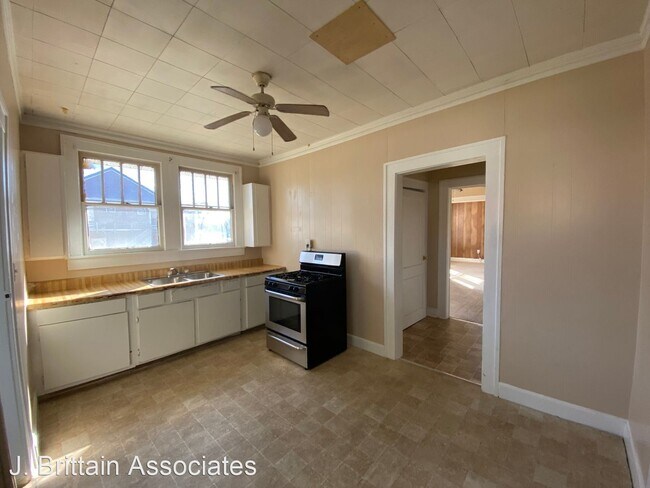 Building Photo - 1 br, 1 bath House - 5 E 19th Street