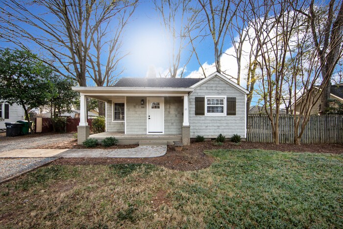Primary Photo - Charming 3BD/1BA Home in Sedgefield!