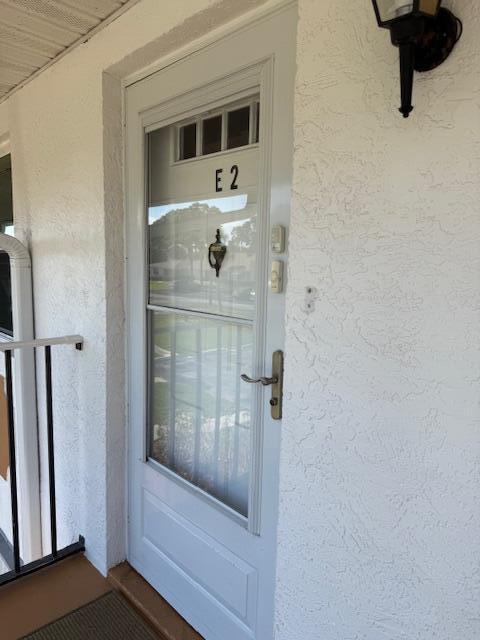 Building Photo - 1219 S Lakes End Dr