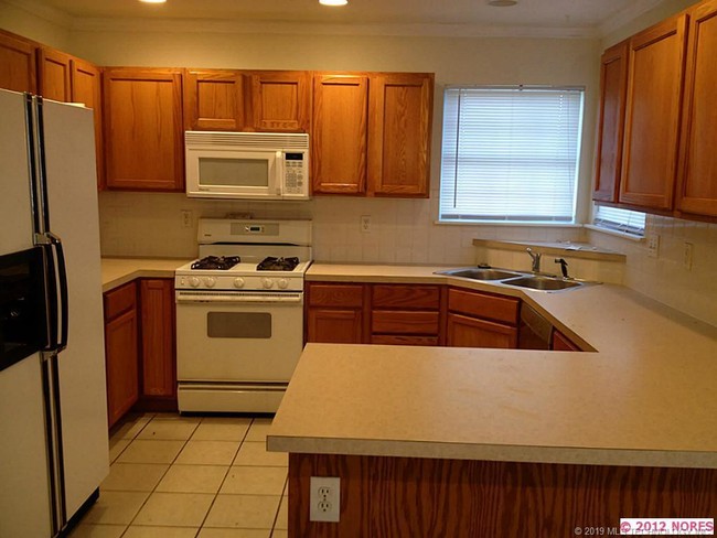Building Photo - 3 bedroom in Oologah OK 74053