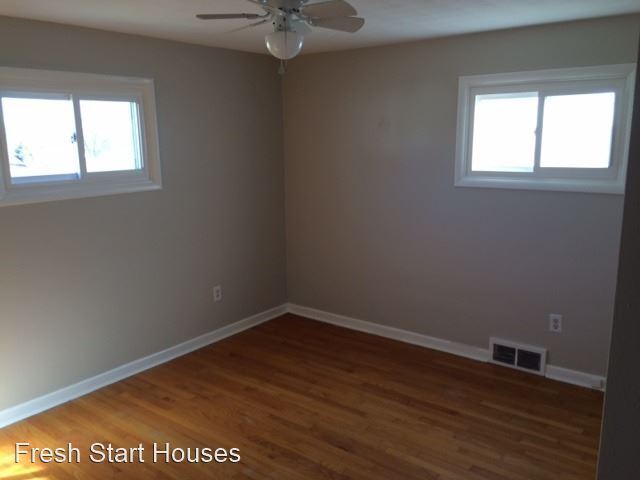 Building Photo - 3 br, 1 bath House - 110 Swansea Ave