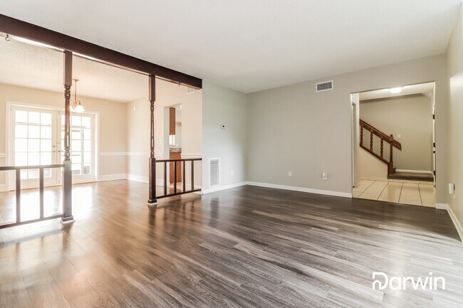 Building Photo - 8229 Malvern Cir
