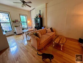Building Photo - 2BR 2BA Brownstone On Clinton Hill Bedstuy Border
