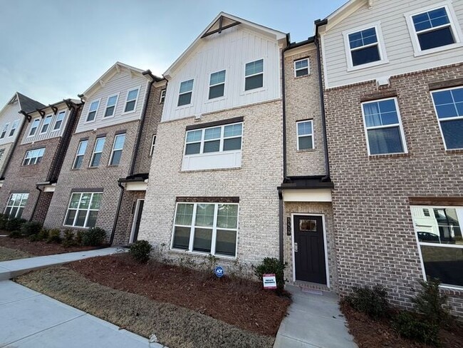 Photo - 3BR/3.5BA 3-Story Townhome w/ Quartz + W/D in Decatur