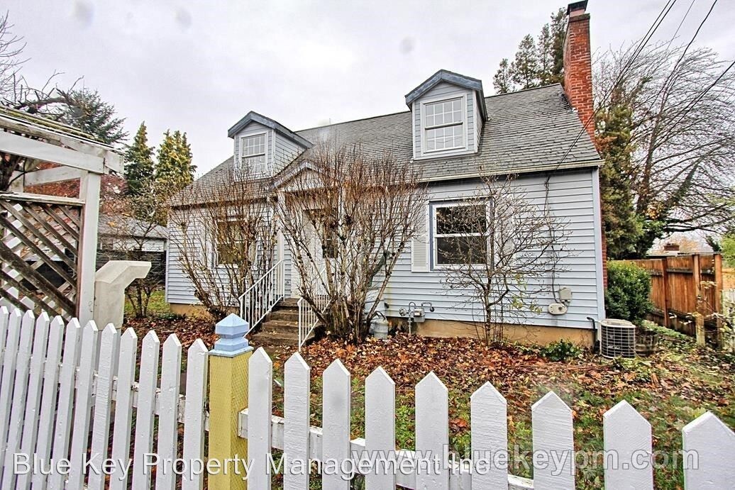Foto principal - 3 br, 2 bath House - 1834 SE 76th Avenue