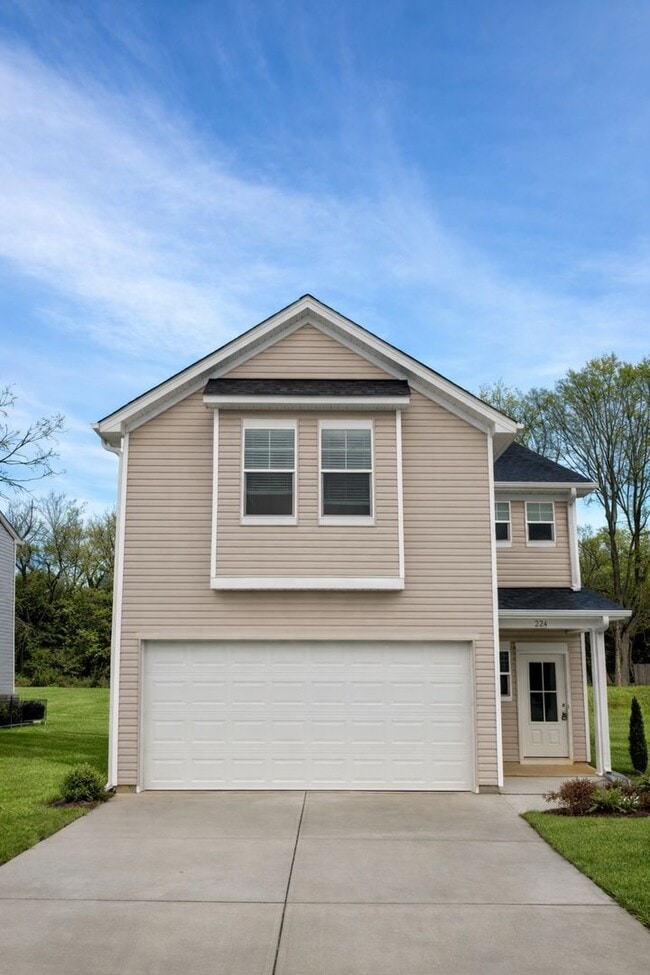 Building Photo - 224 Hillcrest Dr