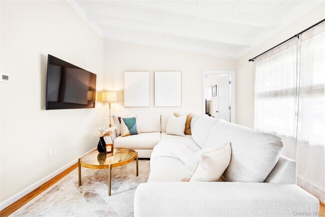 Foto del edificio - 58 N Howells Point Rd