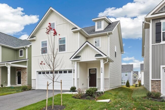 Building Photo - 226 Munsee Cir