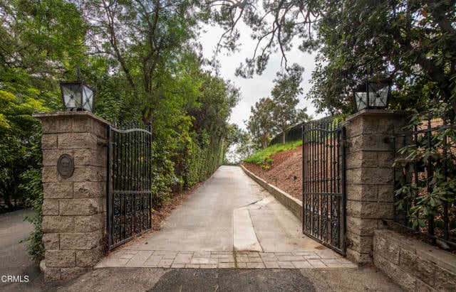 Building Photo - 851 Lyndon St