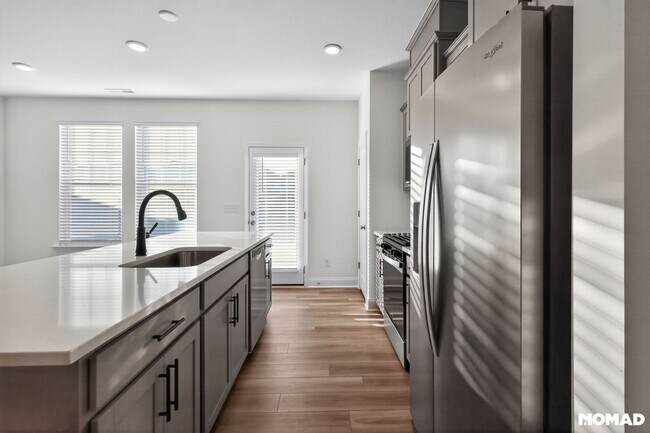 Foto del edificio - 818 Kensley Grv Ln