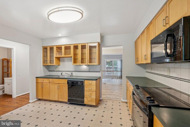 Foto del edificio - 2917 Village Spring Ln