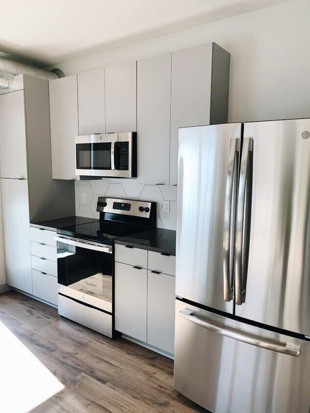 Pivot Apartments Saint Paul, MN