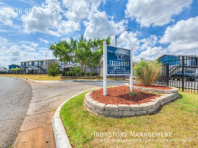 Foto del edificio - 4736 SE 44th St