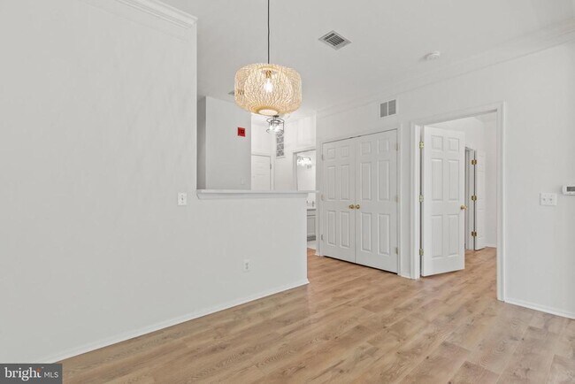 Foto del edificio - 1530 Spring Gate Dr.
