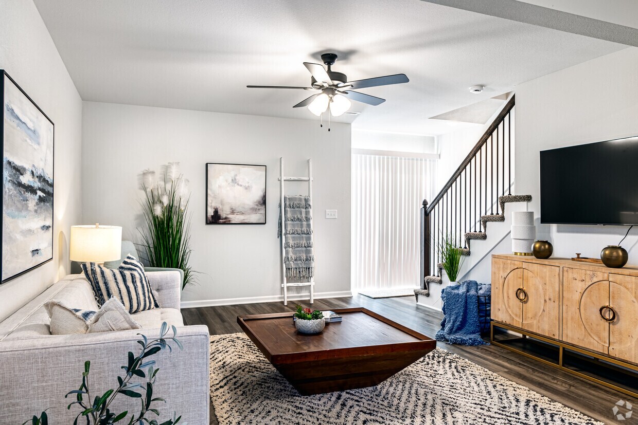 Oak Wood Townhomes Townhomes for Rent Spring Hill, KS