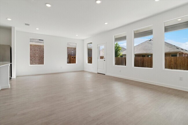 Building Photo - 1805 Alpine Larch Ln