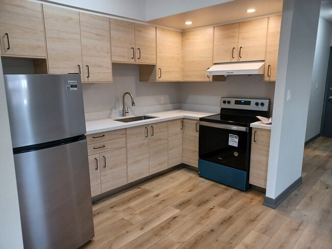 Photo du bâtiment - 191 Lakeshore Rd E