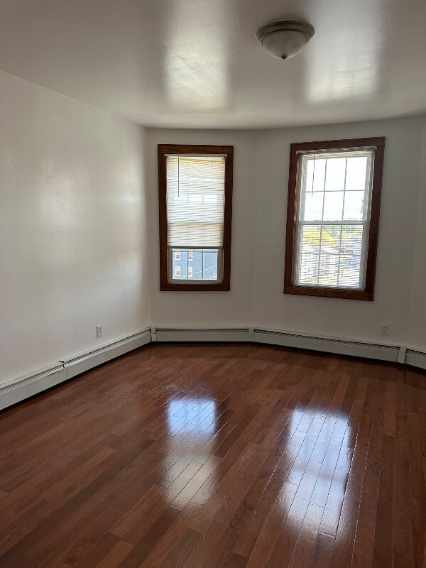 Building Photo - 37 Lyman St