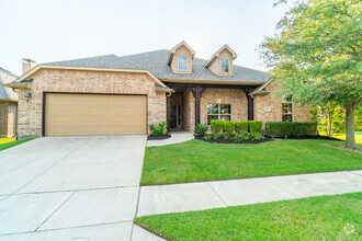 Building Photo - 8121 Tyler Dr