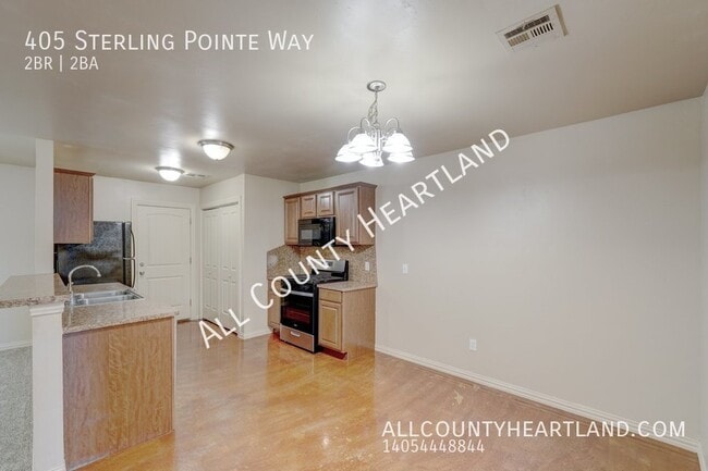Building Photo - 405 Sterling Pointe Way