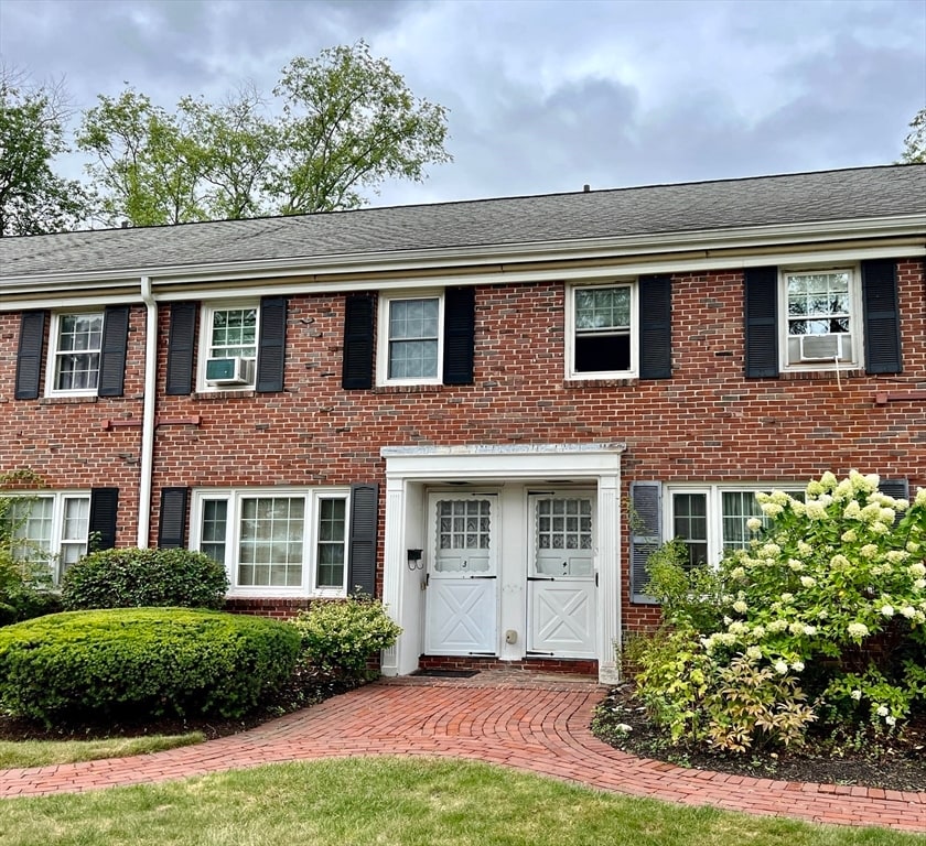 Foto principal - 276 Main St