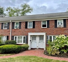 Building Photo - 276 Main St