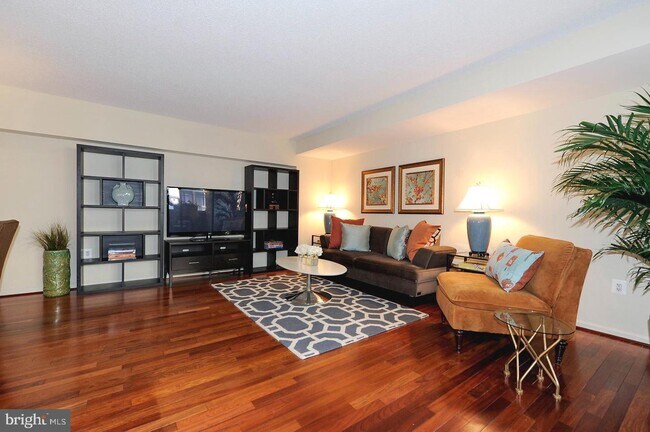 Foto del edificio - 2311 M St NW