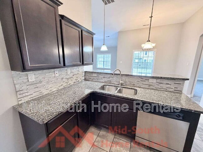 Building Photo - 7472 Kylan Dr