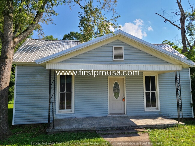 Building Photo - Home in Jasper TN
