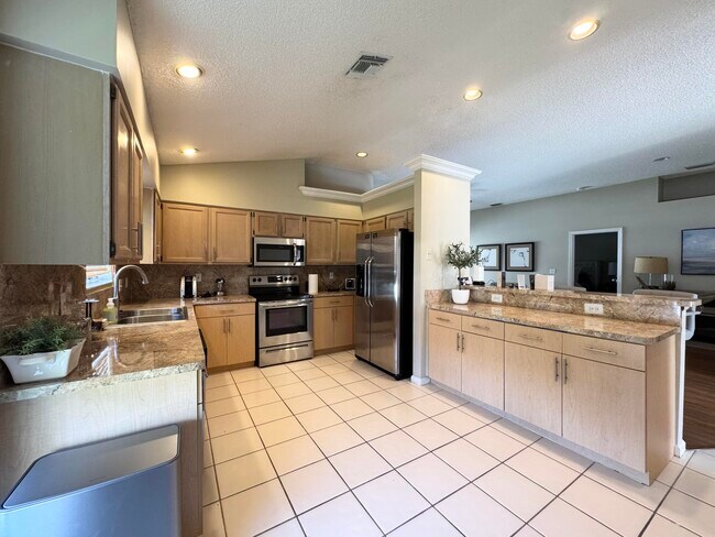 Foto del edificio - 13297 Emerald View Ct