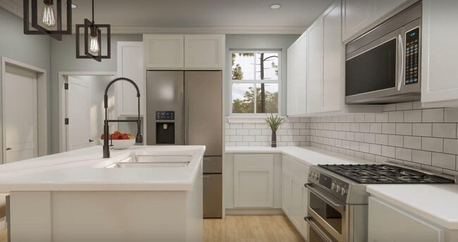 Foto del edificio - 1548 Waltham Ln