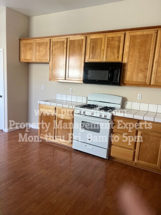 Building Photo - 10613 Hidden Grove Cir