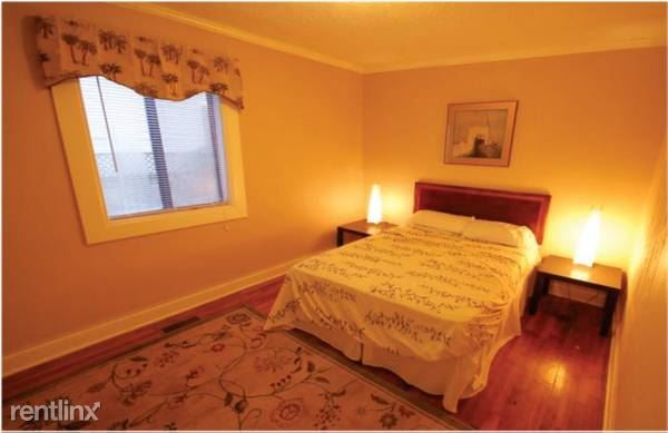 Foto del edificio - 1195 Woodland Ave NE