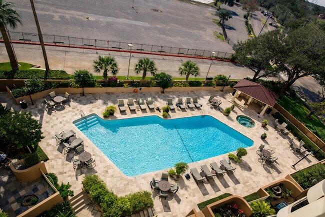 Building Photo - 3525 Sage Rd