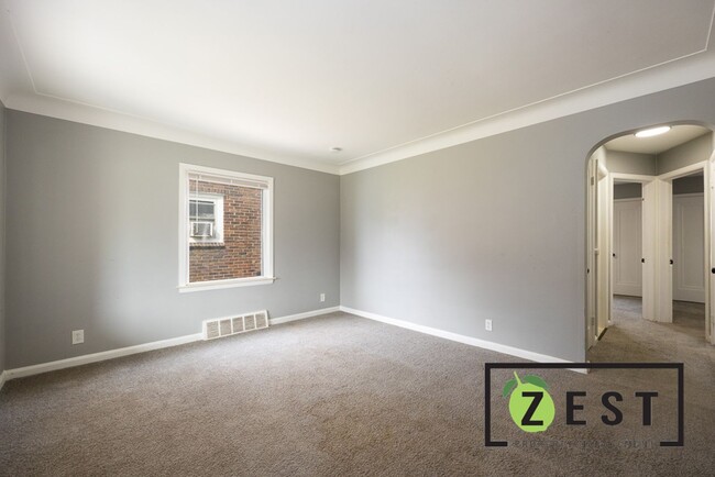 Foto del edificio - PRE-LEASING NOW!!!