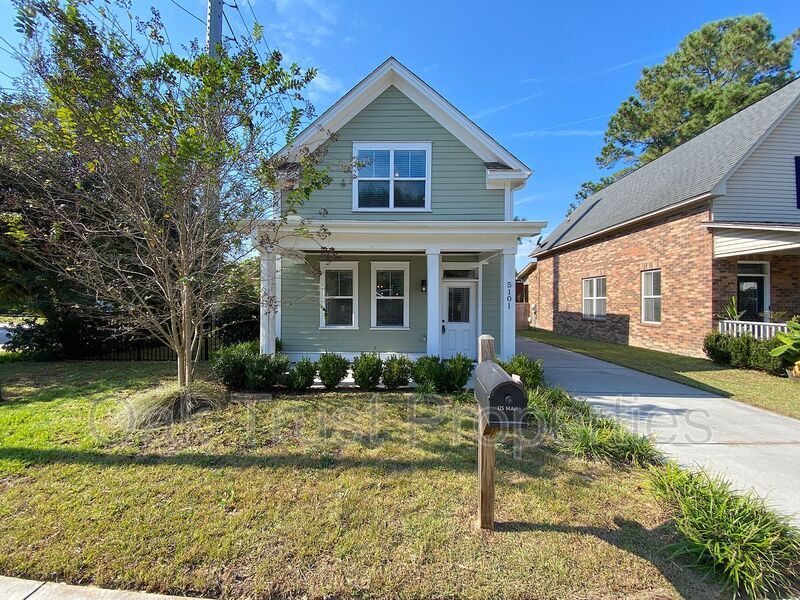 Primary Photo - 5101 Hyde Park Village Ln