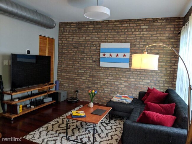 Foto del edificio - 1247 W Roscoe St