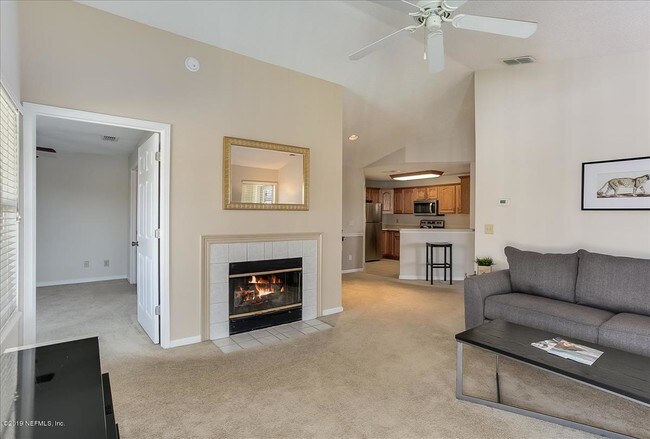 Building Photo - 200 Ironwood Dr