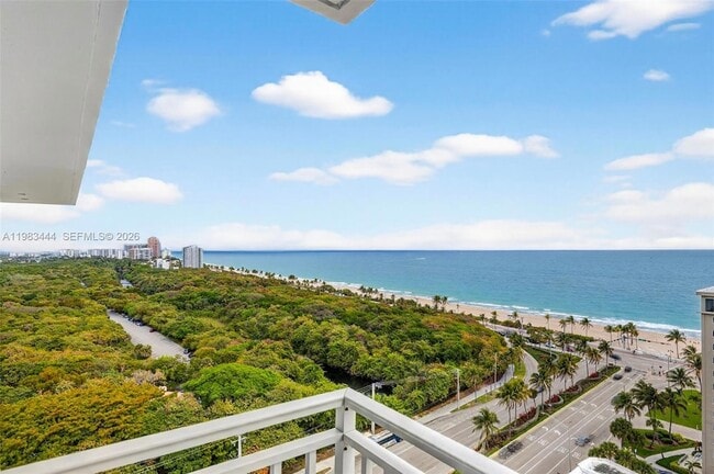 Foto del edificio - 3000 E Sunrise Blvd