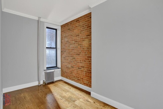 Building Photo - 438 W 52nd St