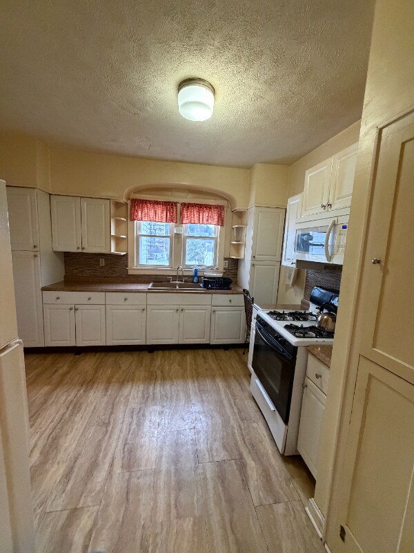 Foto del edificio - 639 Mulberry Ave