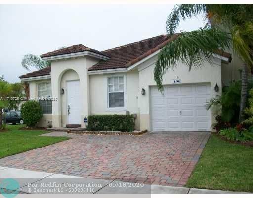 Foto principal - 18700 SW 25th Ct