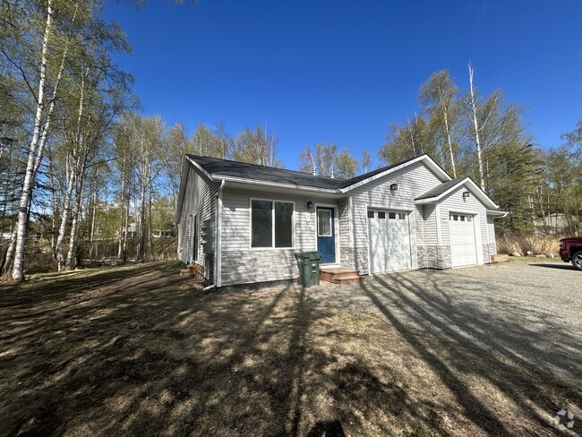 Building Photo - 1175 W Lone Cub Dr