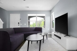 Building Photo - 5505 Viewpoint Dr