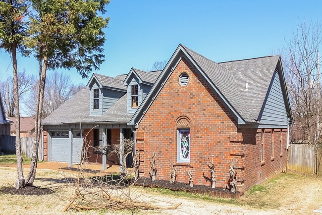 Building Photo - 7856 Deer Cove