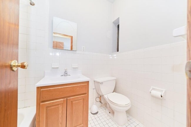 Building Photo - 1 bedroom in NEW YORK NY 10018